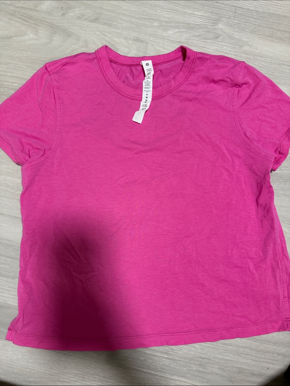 lululemon athletica Women's Short Sleeve Crew - Bright Pink